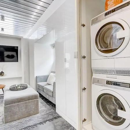 Kcm Mikros Smart Apartments 2 Кливленд Экстерьер фото